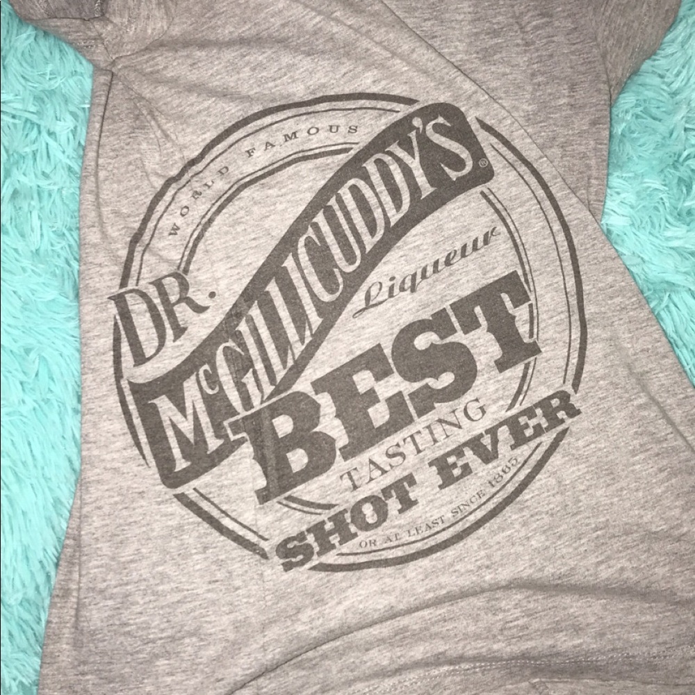 5/$25 Dr. McGillicuddys t-shirt